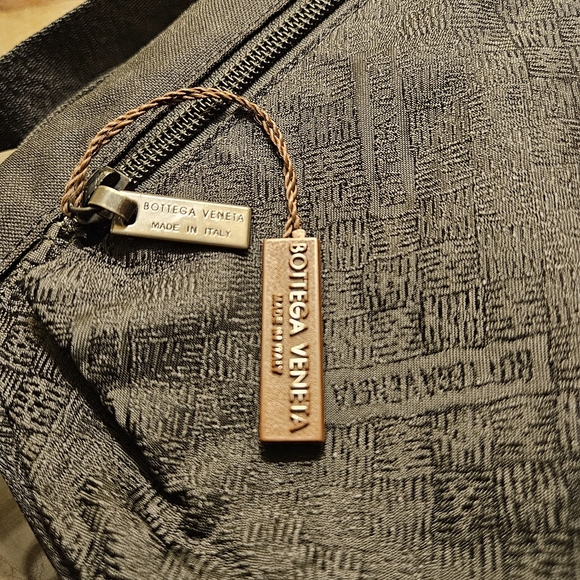 Vintage Bottega Veneta authentic crossbody - Picture 3 of 15